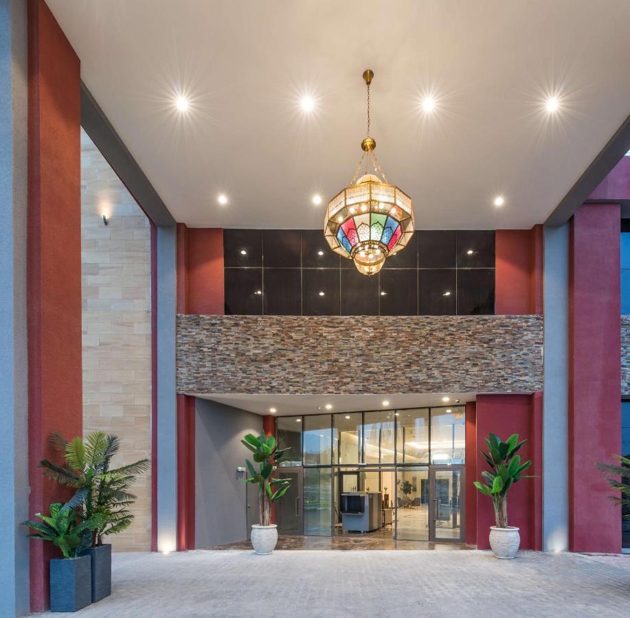 Best Western Plus Al Qurayyat City Center Екстер'єр фото