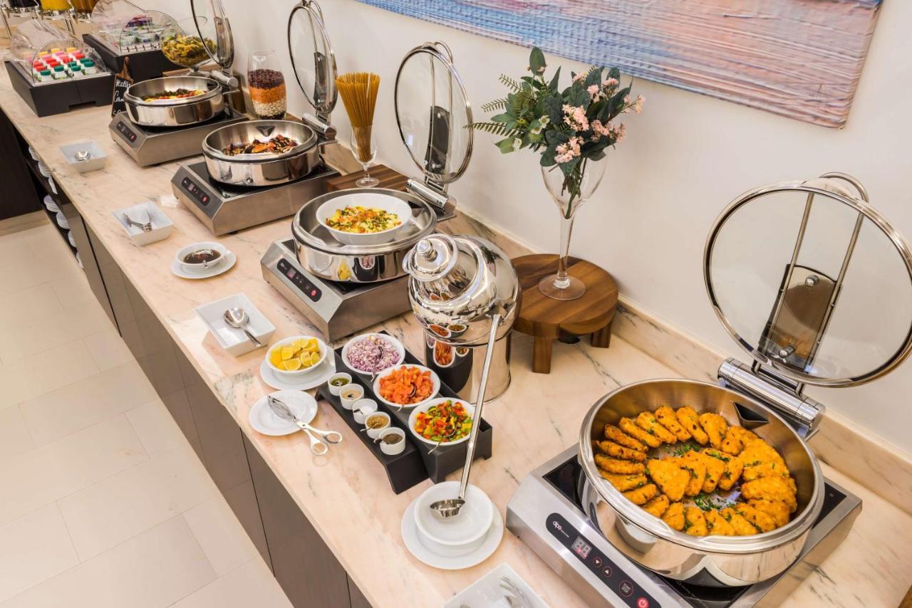 Best Western Plus Al Qurayyat City Center Екстер'єр фото
