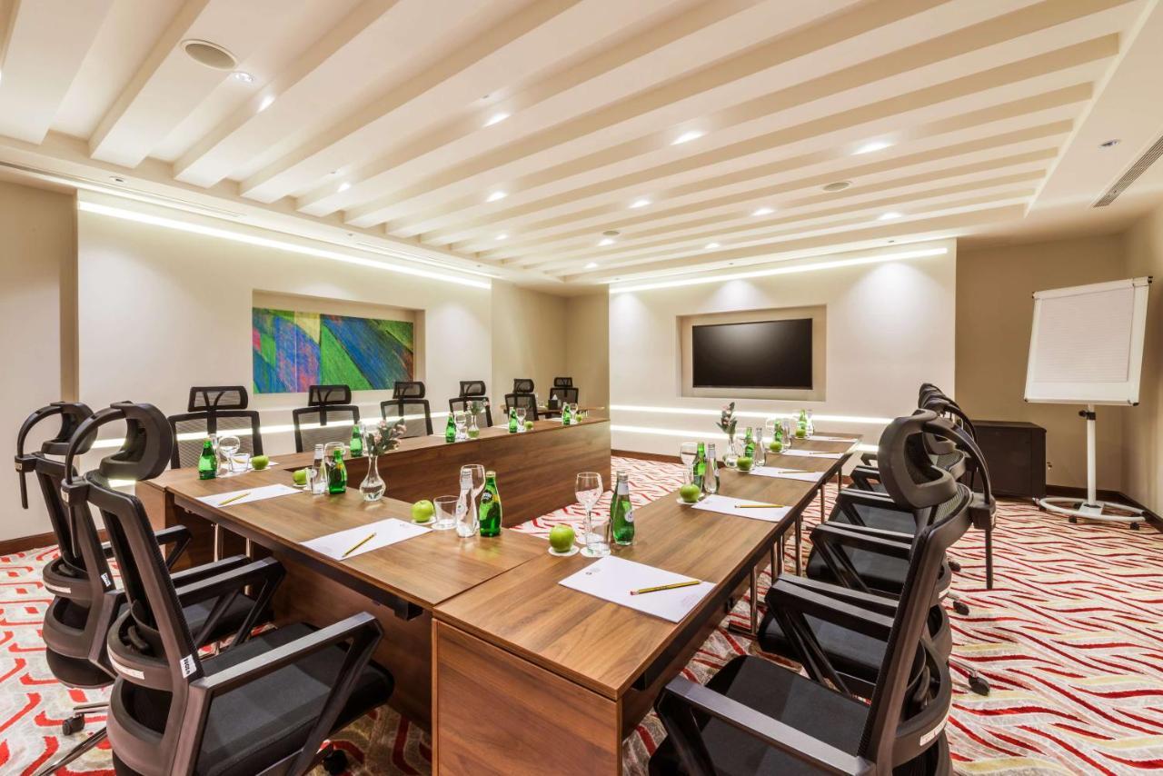 Best Western Plus Al Qurayyat City Center Екстер'єр фото