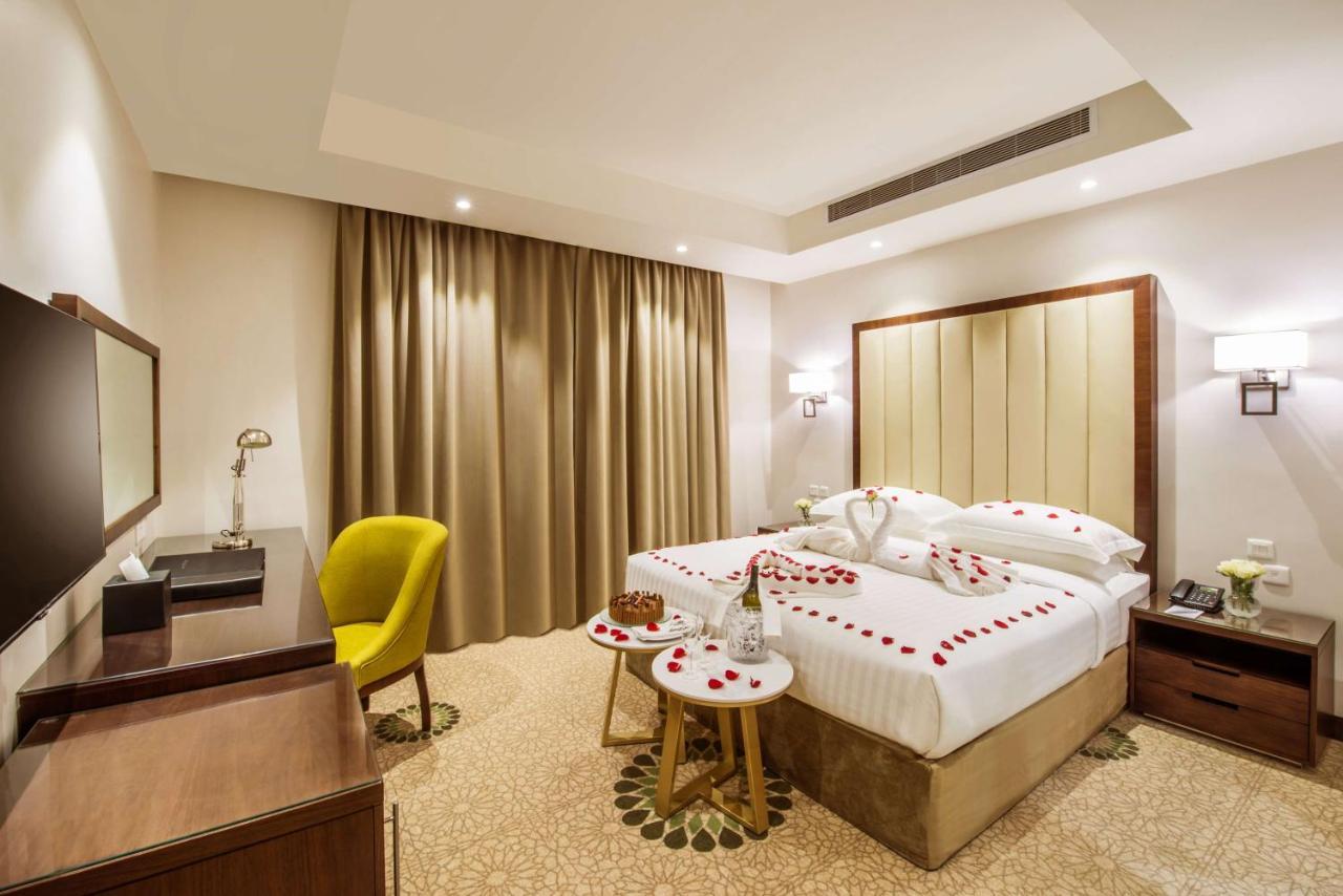 Best Western Plus Al Qurayyat City Center Екстер'єр фото