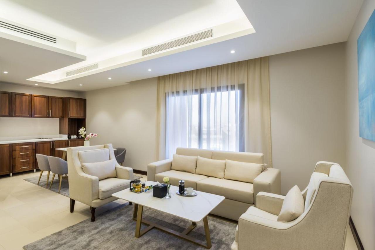 Best Western Plus Al Qurayyat City Center Екстер'єр фото