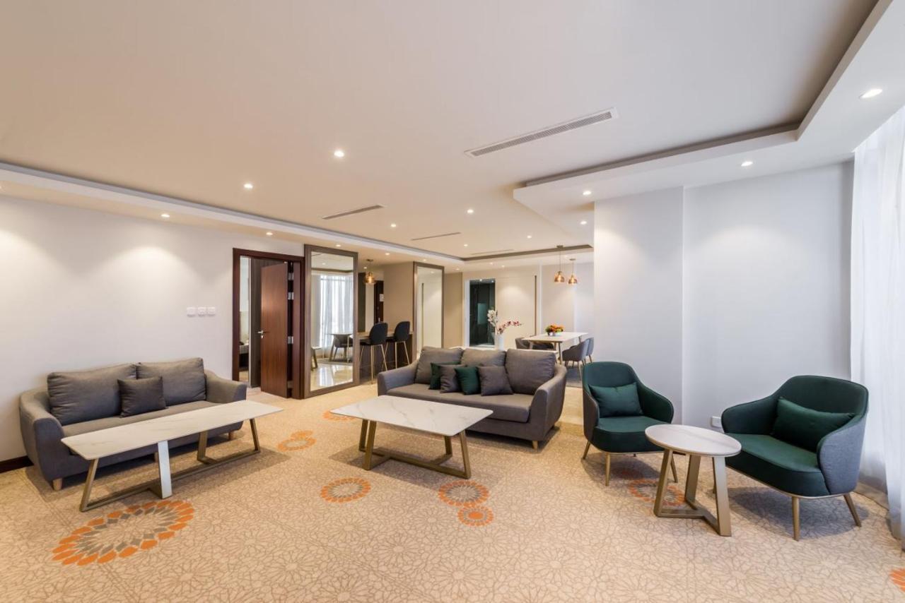 Best Western Plus Al Qurayyat City Center Екстер'єр фото
